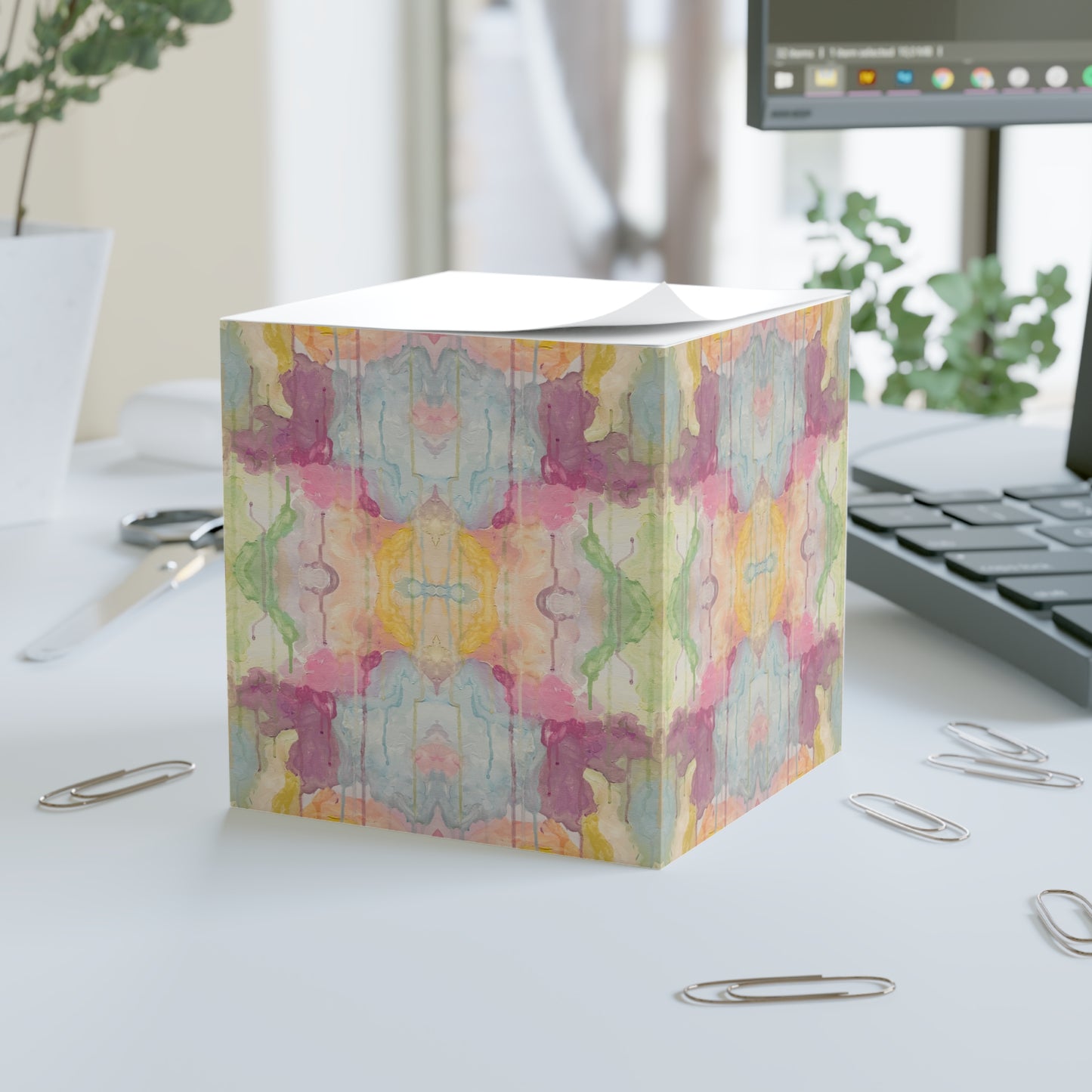 Aubergine Road-Note Cube