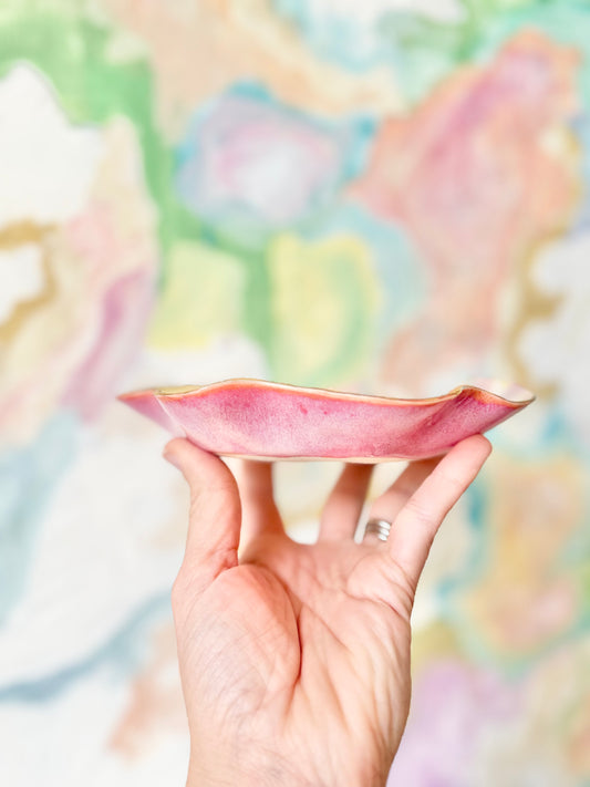 Candied Toast Marbled Wavy Bowl with Gold Luster