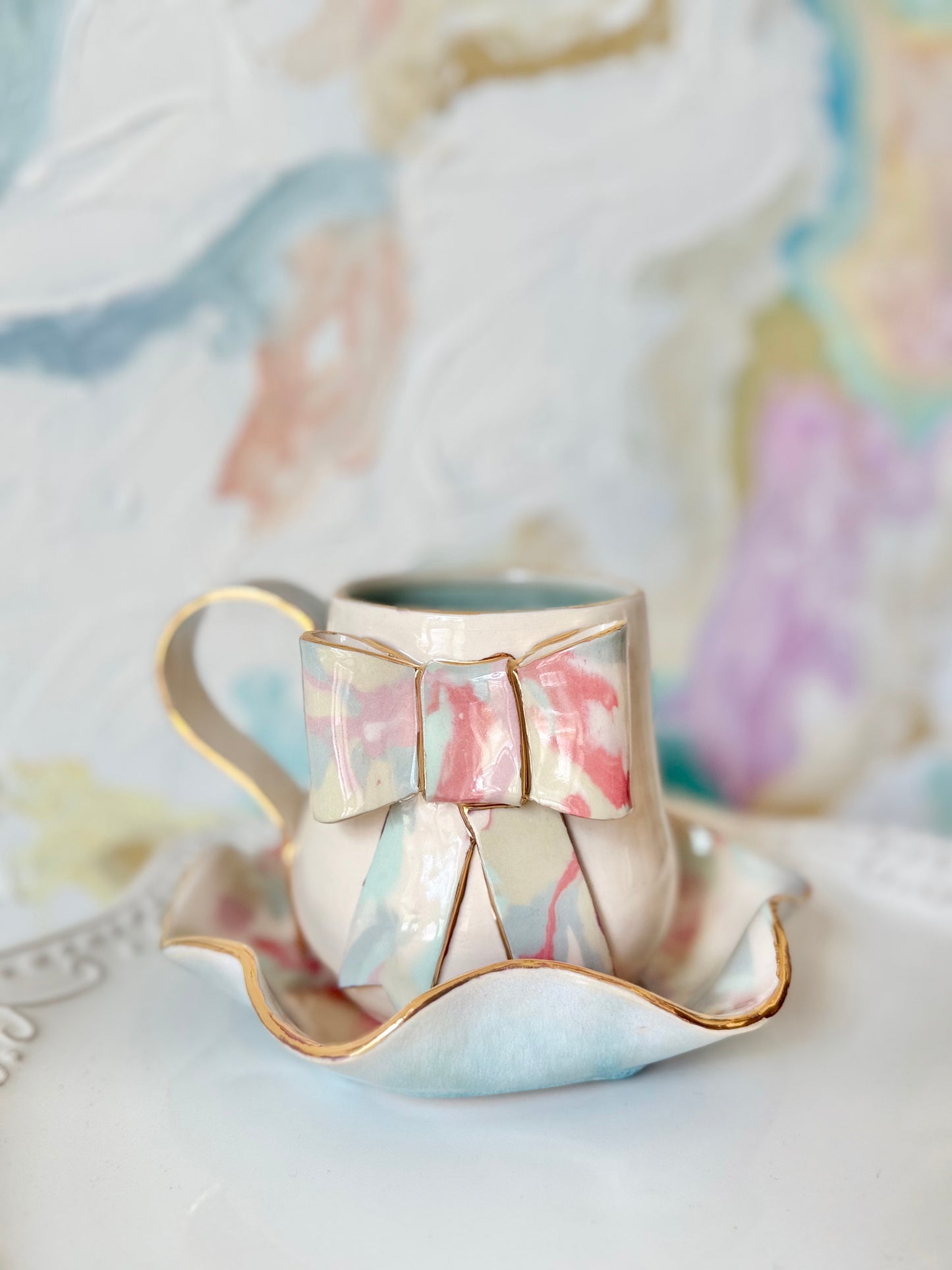 Melonaid Marbled Wavy Bowl with Gold Luster