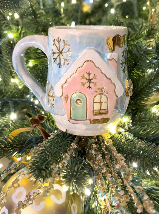 Marshmallow dreaming mug with 22k gold luster